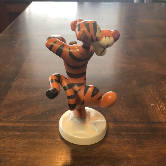 WDCC Disney Tigger figurine Bounciful buddy with box & COA - Picture 6 of 9